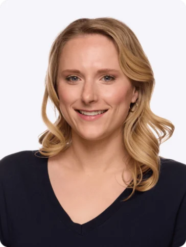 Dineke Bernier headshot.